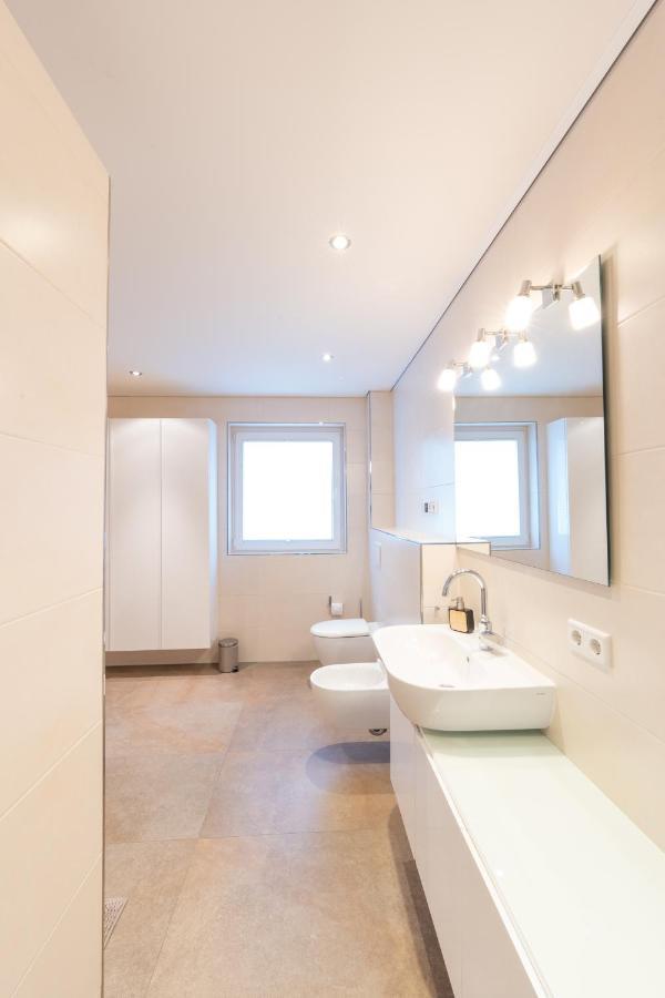 -Zentrale Wohnung-Balkon-Desingerkueche- Bielefeld Dış mekan fotoğraf